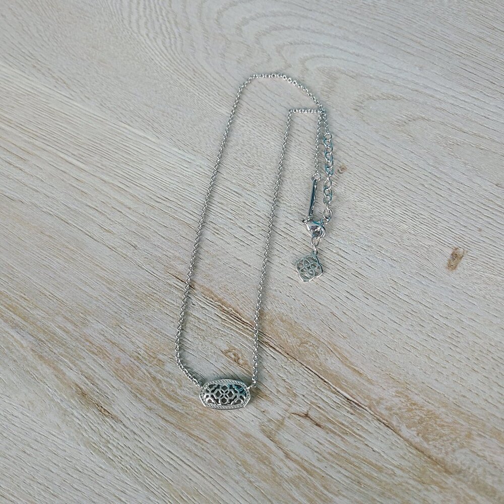Kendra Scott Elisa Silver Pendant Necklace in Silver Filigree
